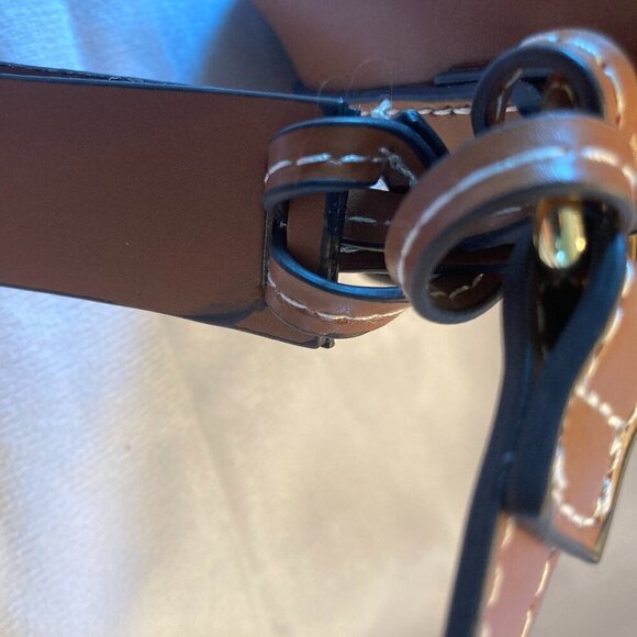 Vegan Leather crossbody Bag NWOT - Picture 4 of 8